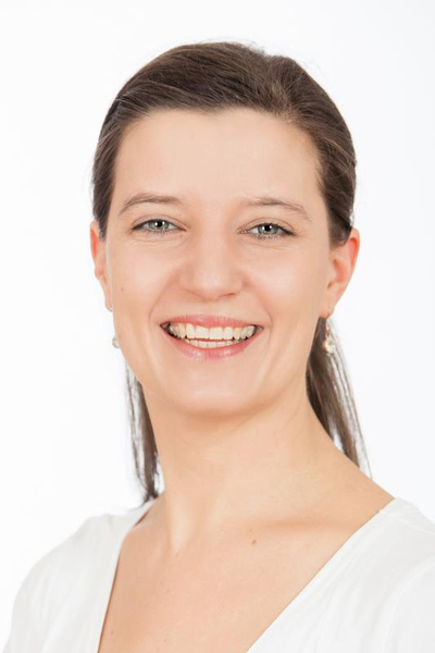 Rita-Carola Rose, Staatlich anerkannte Tanzpädagogin für künstlerischen Tanz und Kindertanzpädagogik Rita-Carola Rose